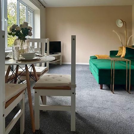Stylish 2 Bedrooms Flat In A Quiet Cul-De-Sac Area, Near Sheffield City Centre With Free Parking Екстериор снимка