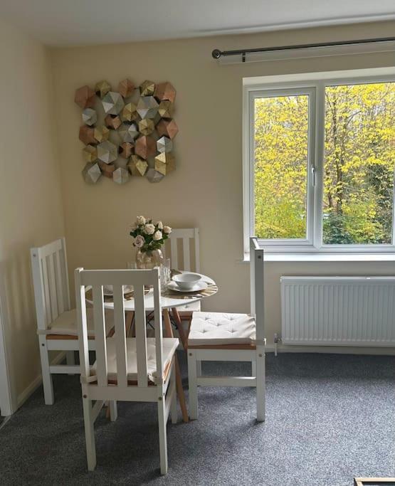 Stylish 2 Bedrooms Flat In A Quiet Cul-De-Sac Area, Near Sheffield City Centre With Free Parking Екстериор снимка
