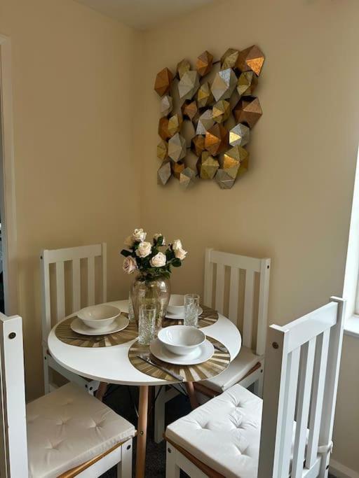 Stylish 2 Bedrooms Flat In A Quiet Cul-De-Sac Area, Near Sheffield City Centre With Free Parking Екстериор снимка