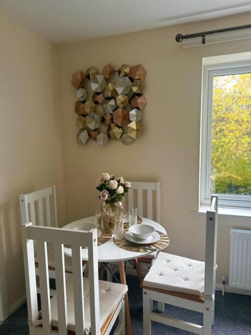 Stylish 2 Bedrooms Flat In A Quiet Cul-De-Sac Area, Near Sheffield City Centre With Free Parking Екстериор снимка